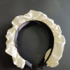 Ободок для волос белый